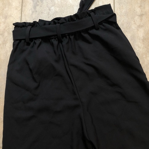H&M Tie Waist Paperbag Pants | 4 - Picture 6 of 7